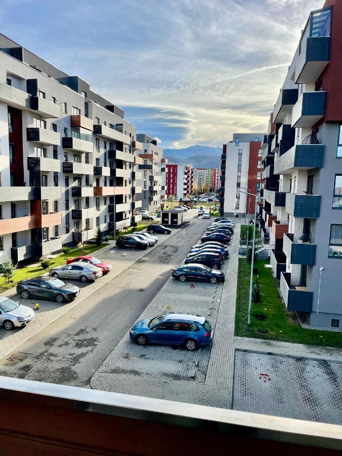 Appartement Montsee Braşov Extérieur photo