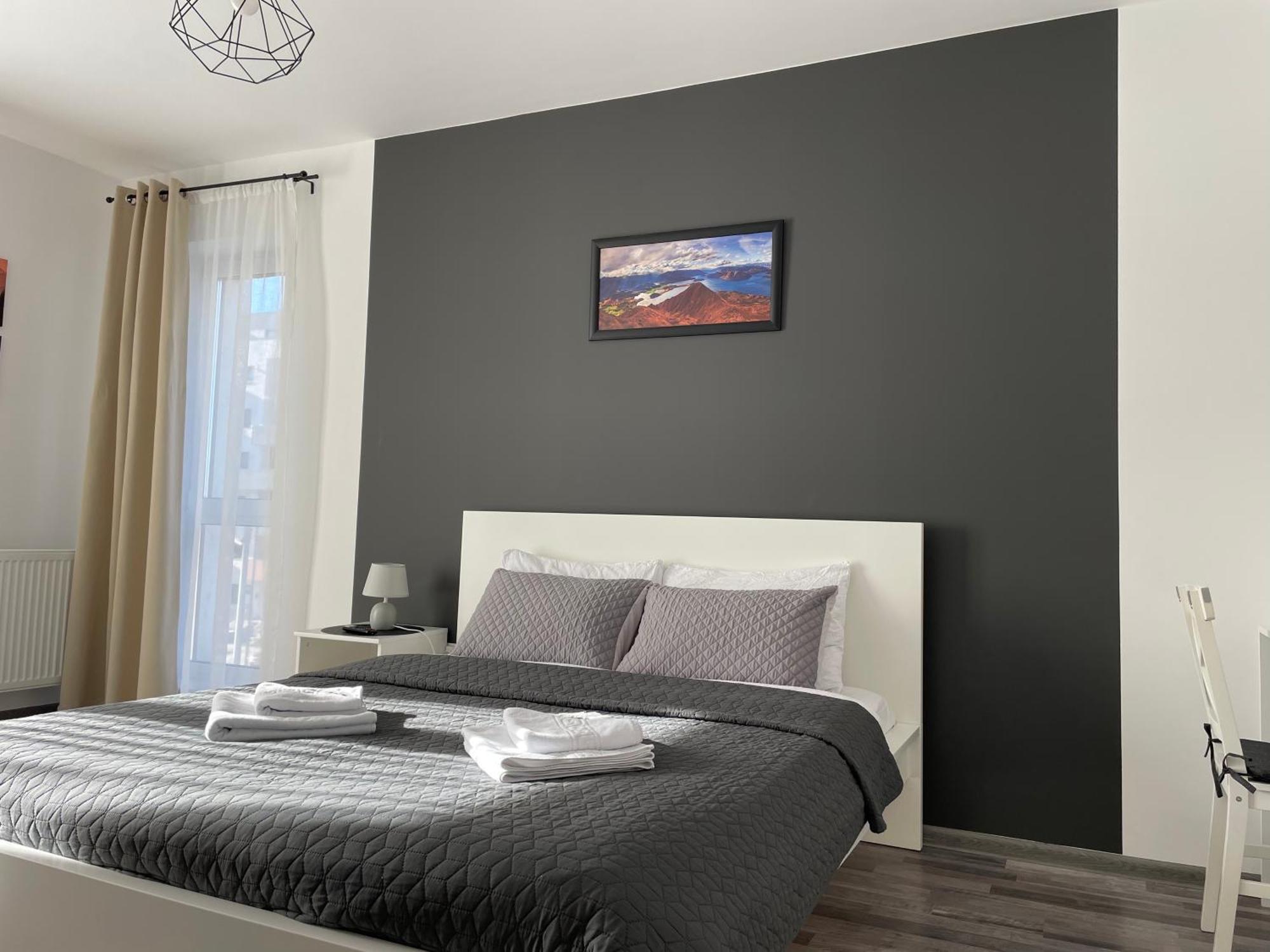 Appartement Montsee Braşov Extérieur photo