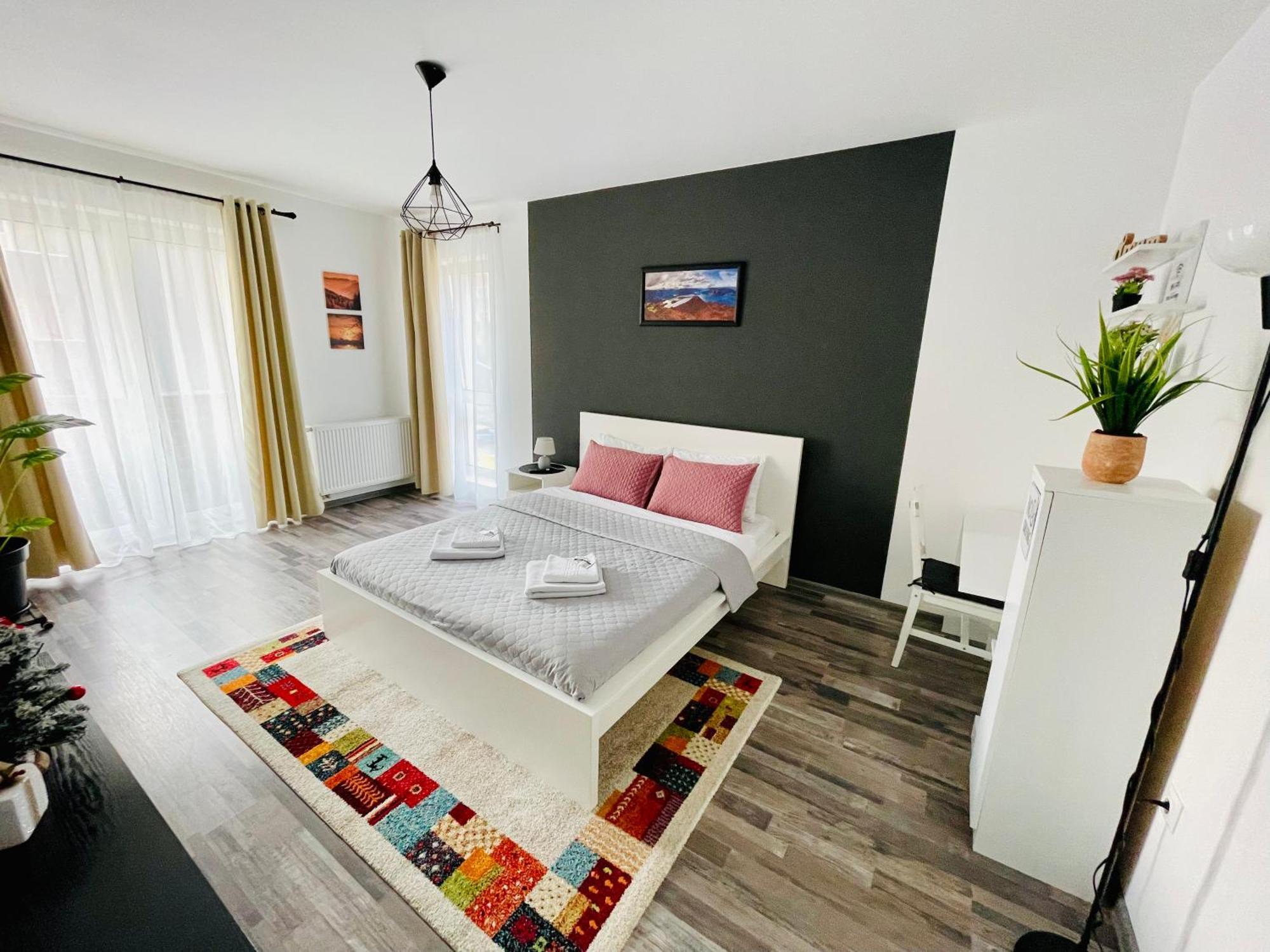 Appartement Montsee Braşov Extérieur photo