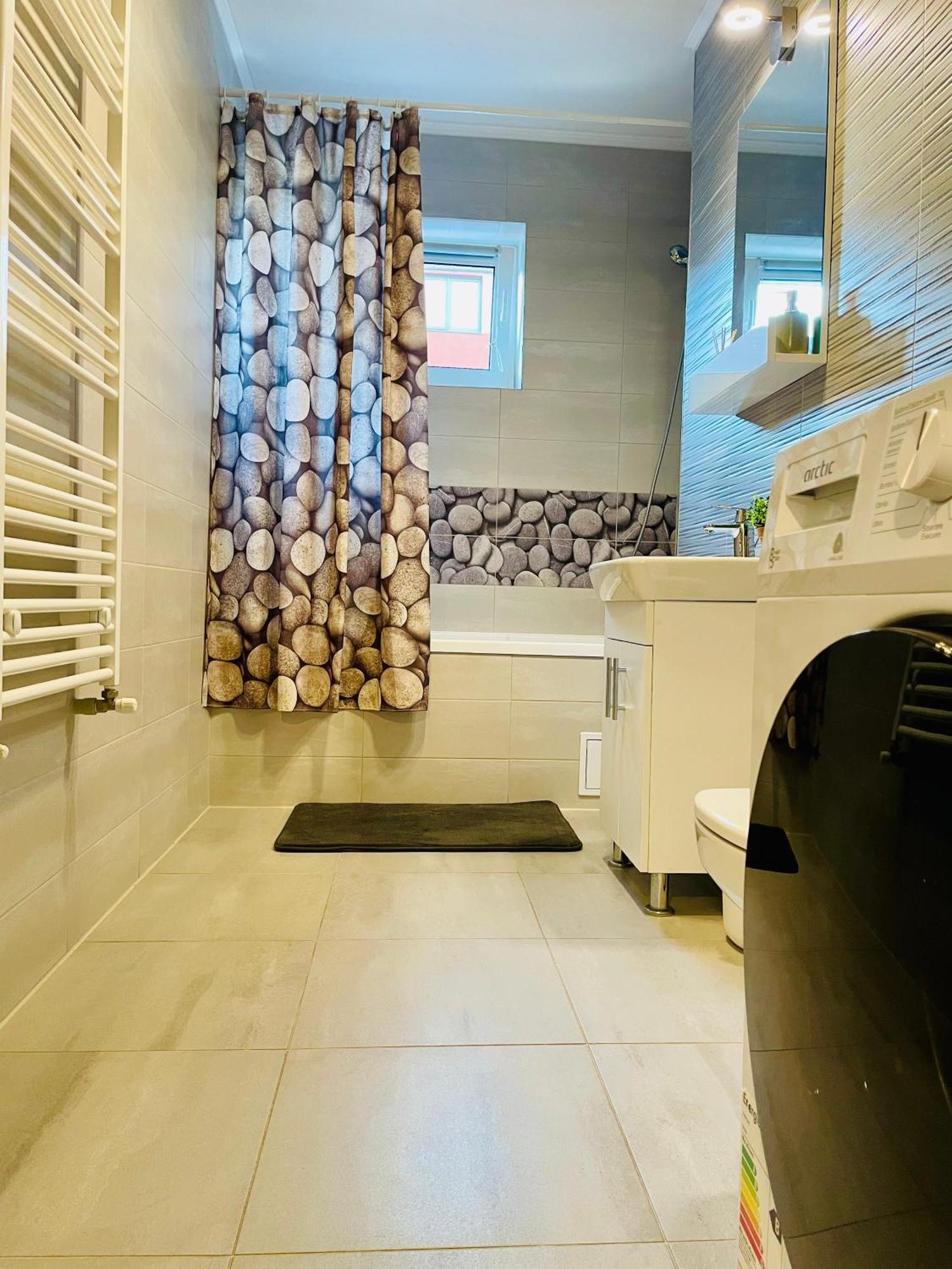 Appartement Montsee Braşov Extérieur photo